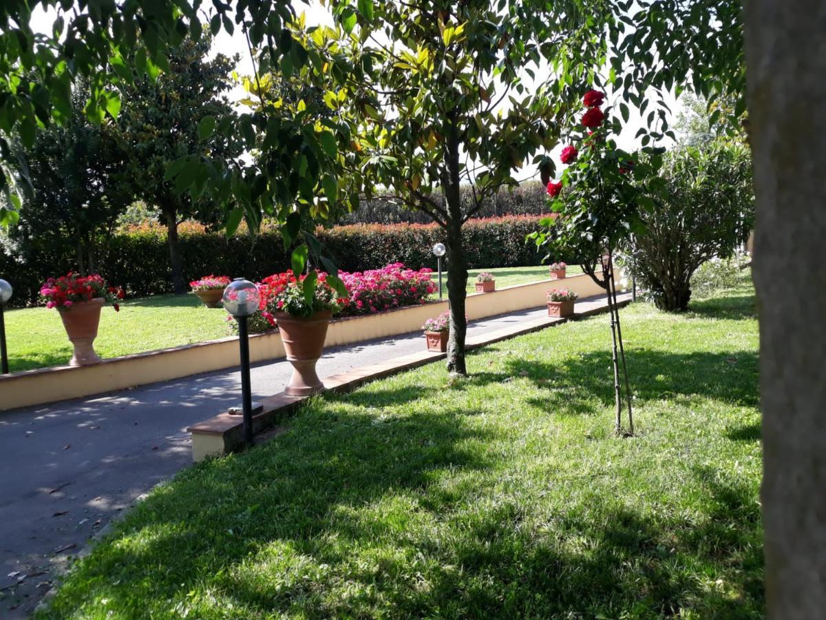 Villa Monica Пистойя Экстерьер фото