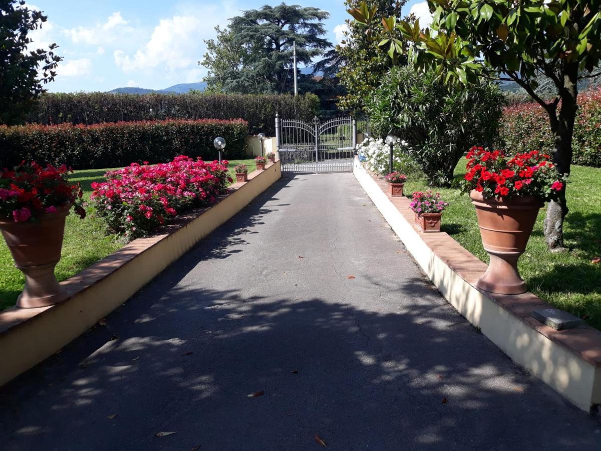 Villa Monica Пистойя Экстерьер фото